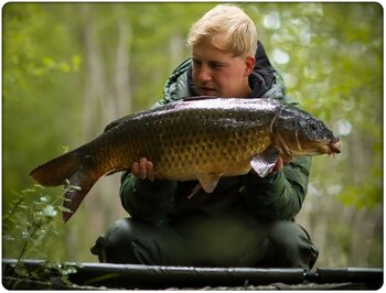 Wind, Regen und Karpfenpower – Eine Session voller Herausforderungen und Belohnungen